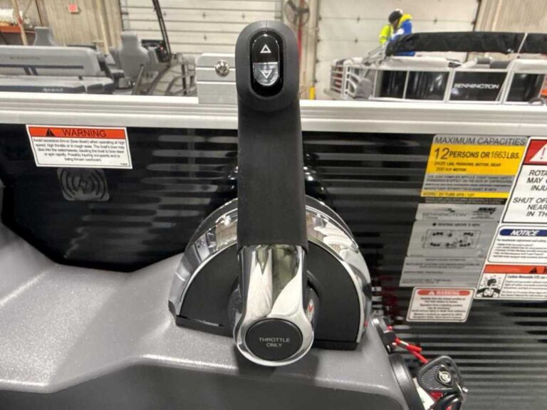 2026 Bennington 22SSR - SPS - SPECIAL PACKAGE US-ETWS9539K526 [photo 13]